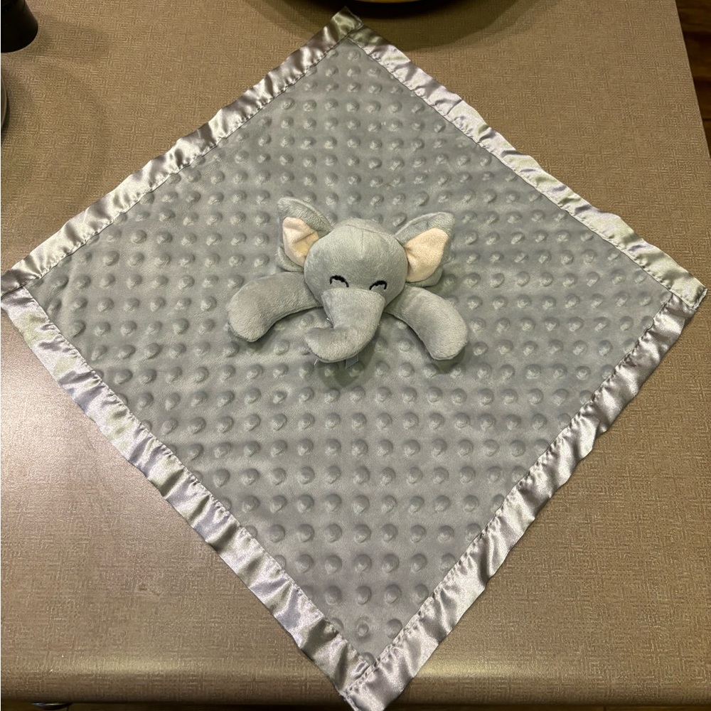 Pro Goleen baby elephant lovey